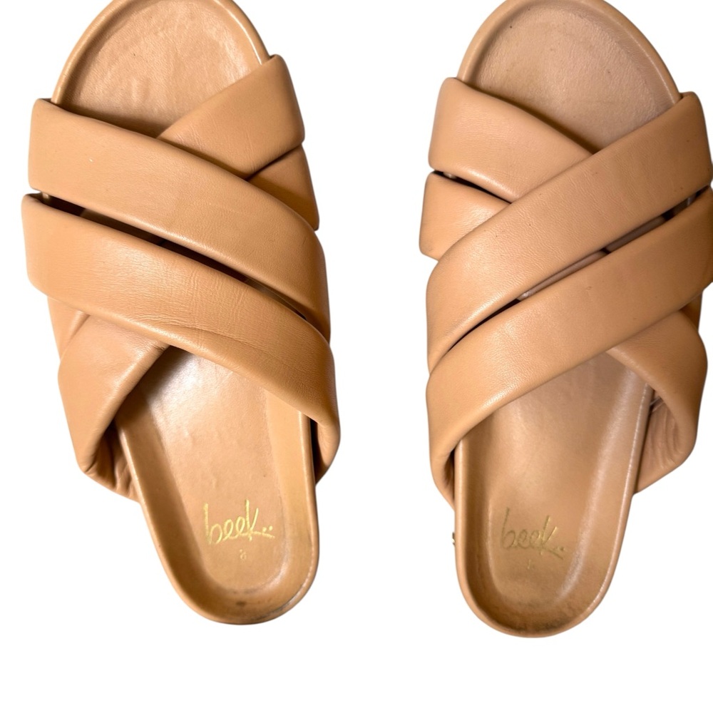 beek Merlin Crossover Sandals- tan size 8